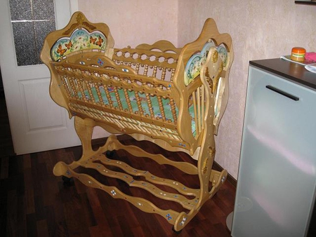 Berceau en bois pour bébé nouveau-né