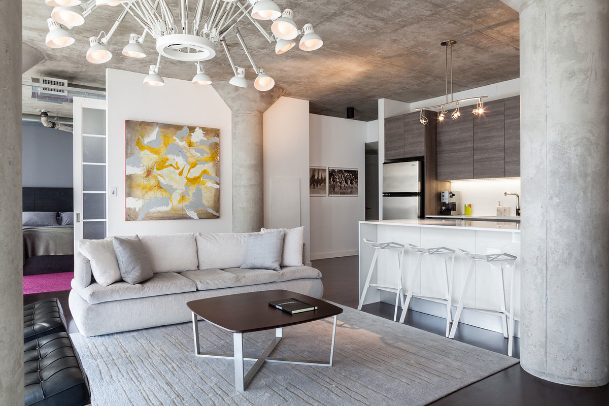 style de plafond avec du béton dans la chambre