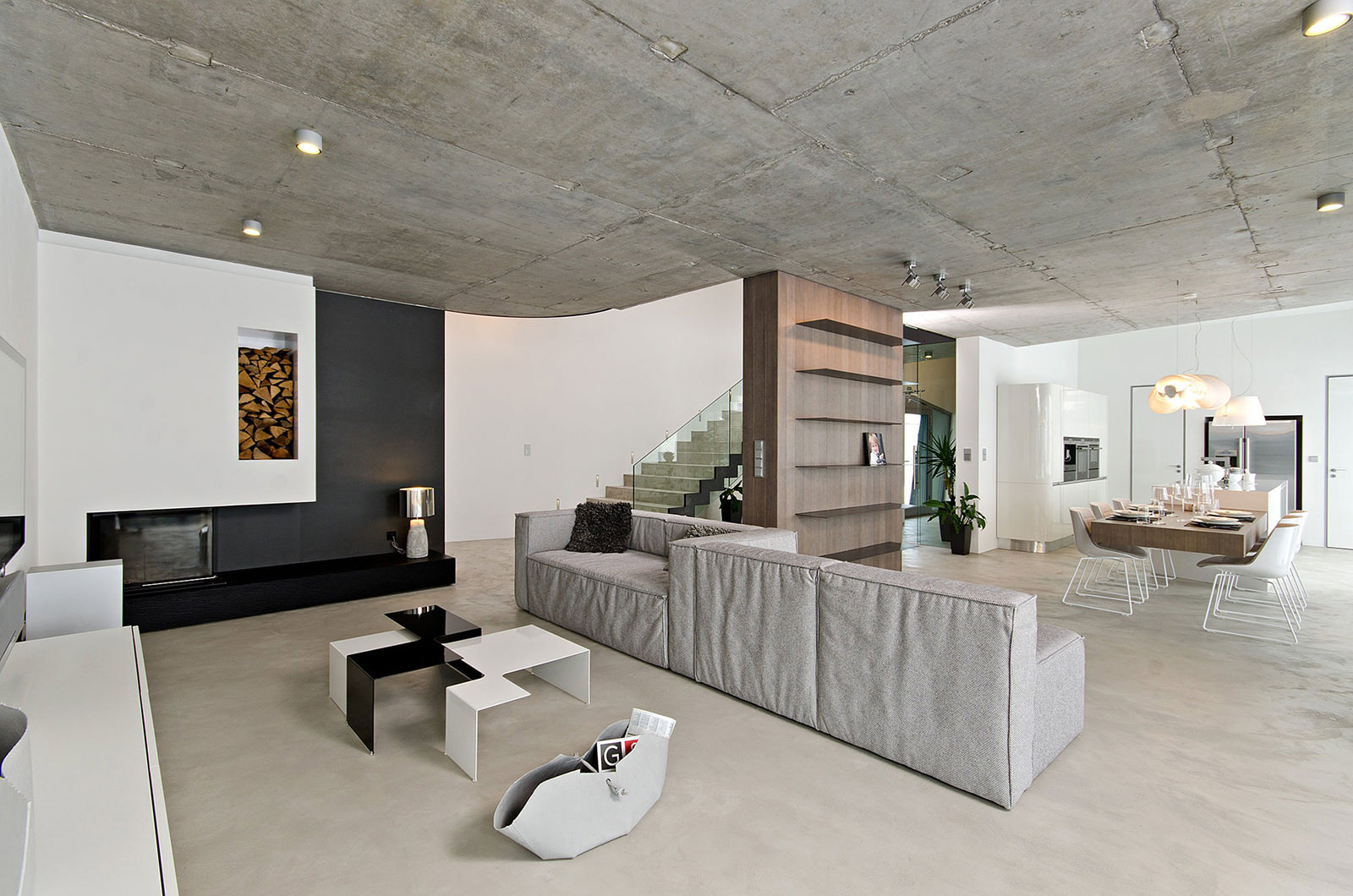 décoration de plafond avec du béton dans la chambre