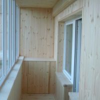 doublure dans le bel intérieur du couloir en plastique