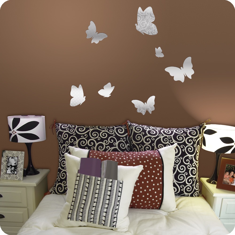 papillons insolites dans le style du couloir