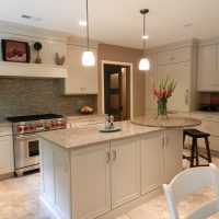 beau design de cuisine beige en image de style provence