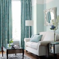 design inhabituel du couloir en photo couleur turquoise
