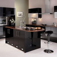 design exquis du couloir en photo couleur noire
