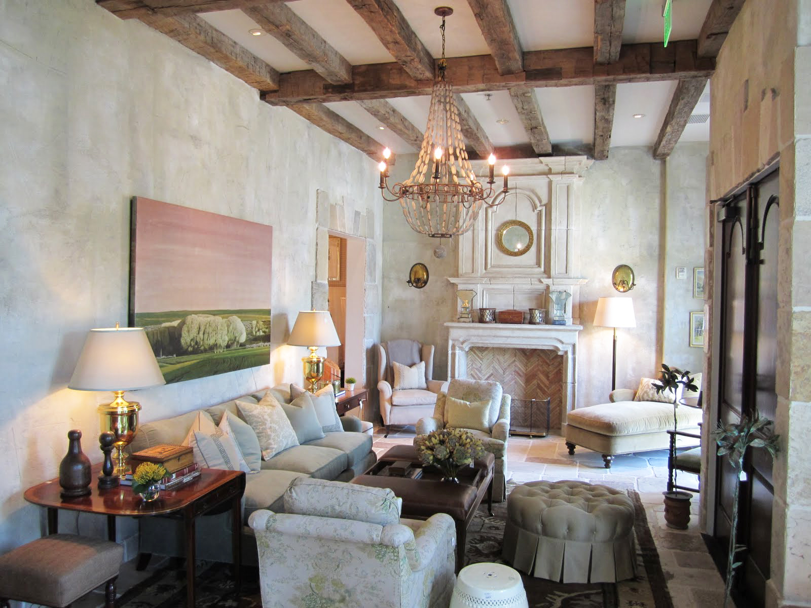 intérieur du plafond avec du mortier de béton dans la cuisine