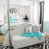 photo de chambre de style tiffany de couleur lumineuse