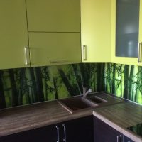 parquet avec bambou dans la conception du couloir photo