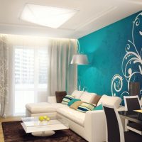 sofá ligero al estilo de la habitación photo