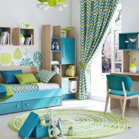 style inhabituel du couloir en photo couleur turquoise