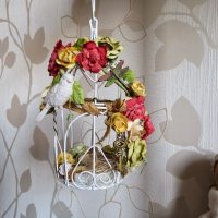beau décor de printemps dans la conception de la photo de la cuisine