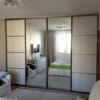 grande armoire dans le style de la photo de la chambre