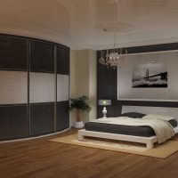grande armoire dans la conception de la photo du couloir