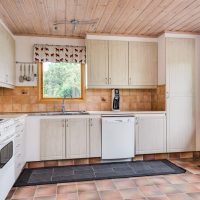 doublure dans le bel intérieur de la maison en plastique