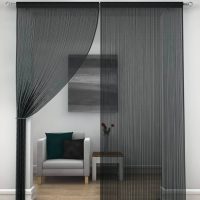 fils de rideaux colorés à l'intérieur de la photo de la chambre