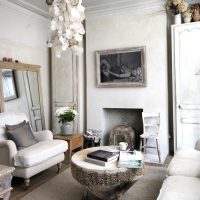 salle intérieure lumineuse dans le style de photo shabby chic