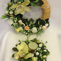 beau décor de printemps dans la conception de la salle de séjour