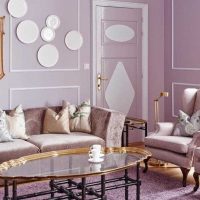combinaison de lilas à l’intérieur de la photo d’un enfant