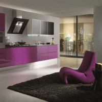 Fachada de la cocina moderna en imagen púrpura