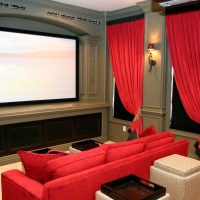 une combinaison de rouge avec d'autres couleurs dans le décor du salon picture