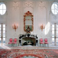 decoración brillante del corredor en la imagen de estilo rococó