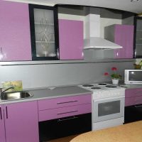 hermoso estilo de cocina en tinte púrpura photo