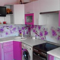 diseño de cocina brillante en color morado photo