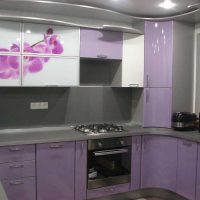 hermosa fachada de la cocina en tinte púrpura photo