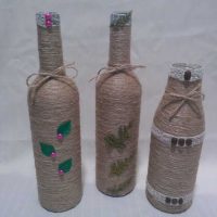 l'idée du design original des bouteilles de champagne avec photo en ficelle