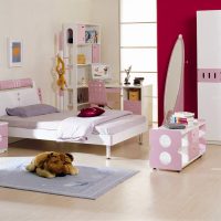 l'idée d'une décoration lumineuse d'une photo de chambre d'enfant