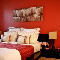 une combinaison de couleurs sombres dans le style de la photo de la chambre