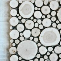 appartement lumineux design avec image de bois scié