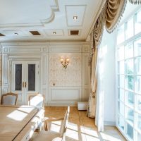 décor de belle chambre avec des panneaux muraux photo