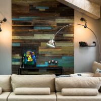 design appartement lumineux avec vieux planches photo