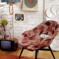 design inhabituel de l'abat-jour avec des matériaux improvisés picture
