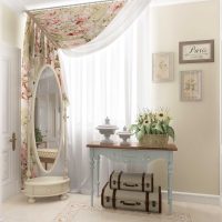appartement au décor lumineux dans un style provençal