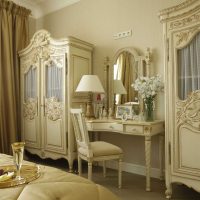 l'intérieur original du salon en photo de style Empire