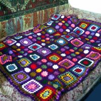 taies d'oreiller au crochet dans le style d'une photo de chambre