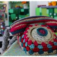 plaids au crochet dans le décor de la photo de la chambre