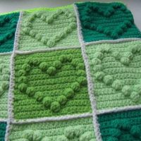 couvertures au crochet dans le décor de la photo de la chambre