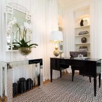 salon design lumineux dans l'image de style grec