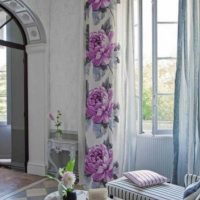 belle conception de l'appartement avec votre propre photo de mains