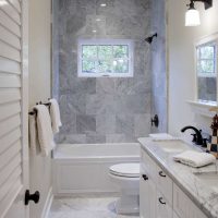 l'idée d'un bel intérieur de salle de bain dans la photo de l'appartement