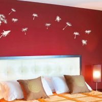 option pour la décoration lumineuse des murs dans les locaux de la photo