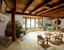 l'idée d'un bel intérieur cottages dans une image d'arbre