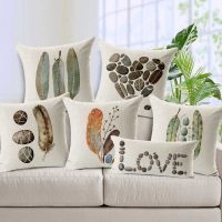 option d'oreillers décoratifs inhabituels dans le style d'une photo de chambre à coucher