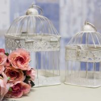 version du style original de la pièce avec une image de cage décorative