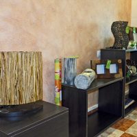 variante de plâtre décoratif inhabituel à l'intérieur de l'appartement picture
