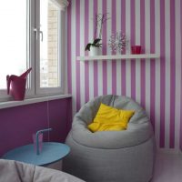 version du beau style d'une image de petit balcon