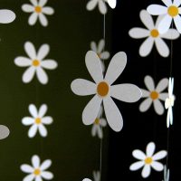 l'idée d'une décoration intérieure lumineuse pour la photo du 8 mars