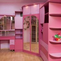 l'idée d'un bel intérieur d'une chambre d'enfants pour une photo de fille